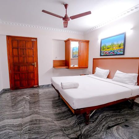 Luxe Vue - Premium Otel Thiruvananthapuram Dış mekan fotoğraf